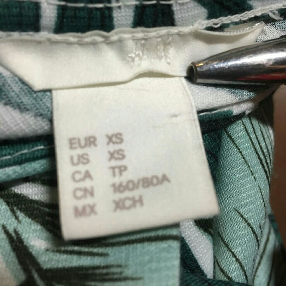 H&M SLEEVELESS DRESS SZ XS - Picture 4 of 8